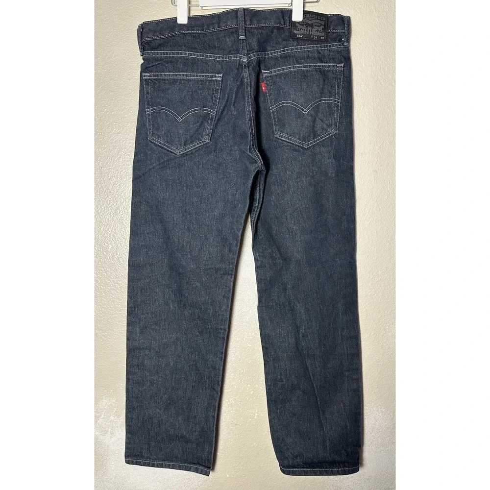 Levi's 562 Dark Wash Jeans 34x30 Button Fly Loose Tapered Fit 100% Cotton